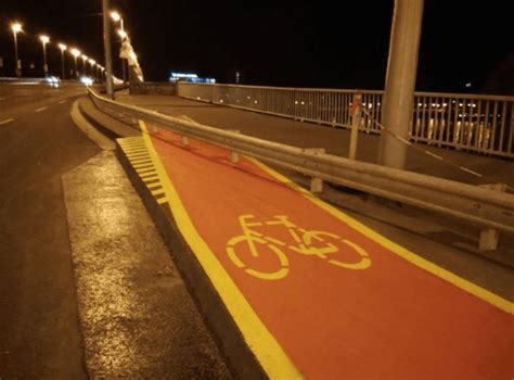 10 Bike Lanes So Depressingly Crappy They're Almost Funny | Momentum Mag