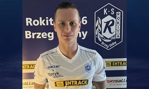 Do Wiadczony Obro Ca Wraca Do Brzegu Dolnego Dolfutbol Pl