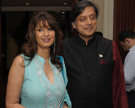 Delhi Police Moves Hc Challenging Shashi Tharoors Discharge In Wifes