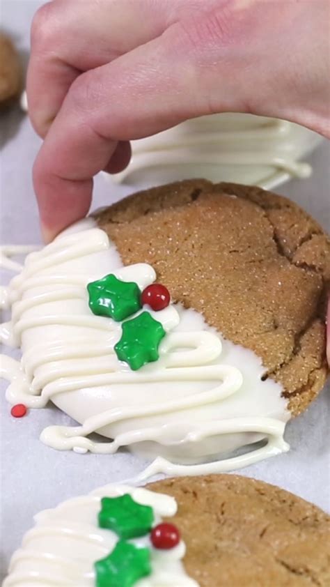 White Chocolate Dipped Gingerdoodles So Soft And Full Of Flavor The Ultimate Christmas Co