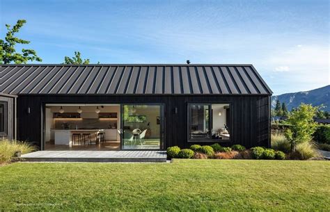 Roys Peak Crib By Mason Wales Architects Archipro Nz Modern Barn