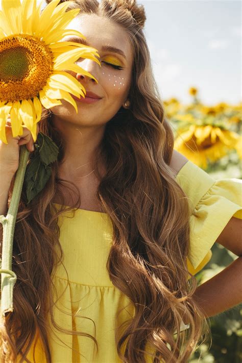 Akron Ohio Photographer Sunflower Field Senior Portraits Artofit