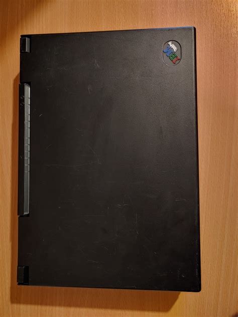 Ibm Thinkpad X Stary Laptop Unikat Retro Rzesz W Licytacja Na