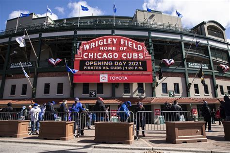 Cubs Opening Day 2021 Best Photos From Wrigley Field As Fans Return