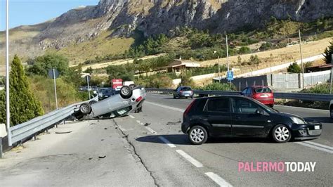 Incidente Sulla Palermo Sciacca Auto Si Scontrano Due Feriti