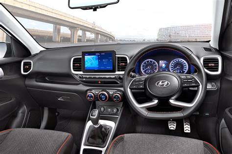 Hyundai Venue Sx Opt Turbo On Road Price In Ambala Offers Images