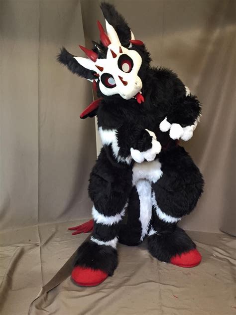 Phantom 309 the Dutch Angel Dragon made by Fur The Win Studios. Such a cutie!! Dragon Fursuit ...