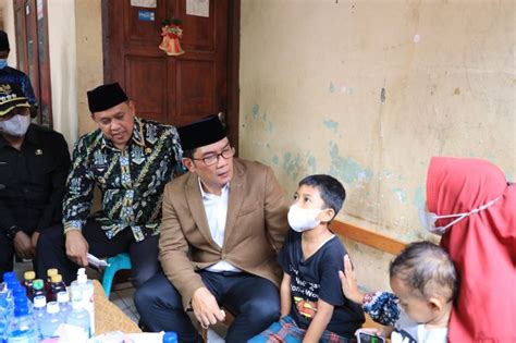 Gubernur Jawa Barat Datangi Keluarga Korban Kecelakaan Didampingi Plt