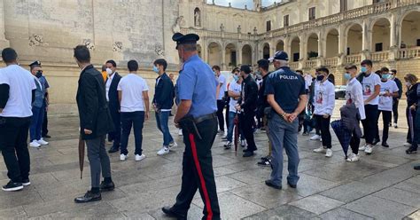 Lecce Fidanzati Uccisi In Via Montello Il Vescovo All Assassino Si