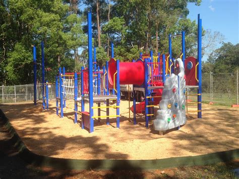 Choose a safe design & location for your playground - Playpoles