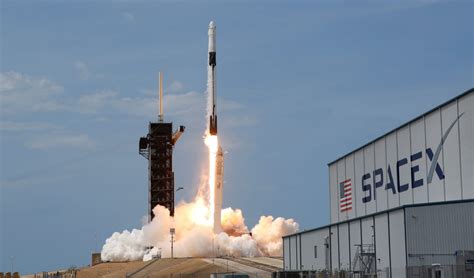 Spacexs Astronaut Riding Dragon Arrives At Space Station Pbs News