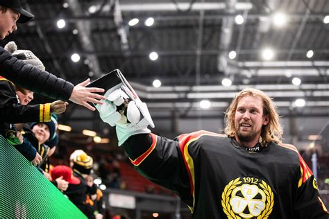 Anders Lindbäck Förlänger Med Brynäs Trots Spel I Hockeyallsvenskan