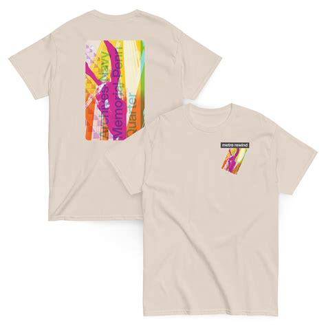 Commuters are stopping at archives-navy memorial-penn quarter station 7