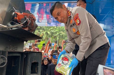 Polda Metro Jaya Musnahkan 279 44 Kg Sabu Dan 200 67 Kg Ganja