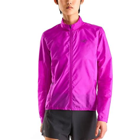 The 7 Best Running Jackets for Women 2024 - Women’s Running Jackets