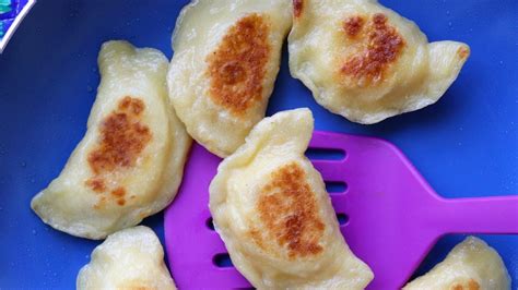 Polish Pierogi Potato Cheese Pierogi See How To Make Piroshki