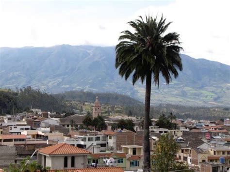 Exploring Otavalo Ecuador (From Andean Music to the Otavalo Market)