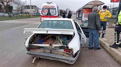 Samsun da hafif ticari araç otomobile arkadan çarptı 1 yaralı Haberler