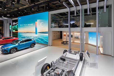 Display International Builds Modern Exhibition Stand For Chinese Car