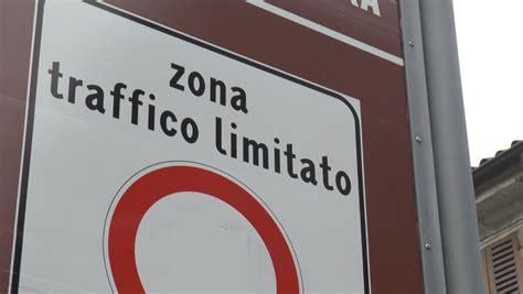 Cuneo In Scadenza Le Autorizzazioni Per La Ztl Del Centro Storico Gi