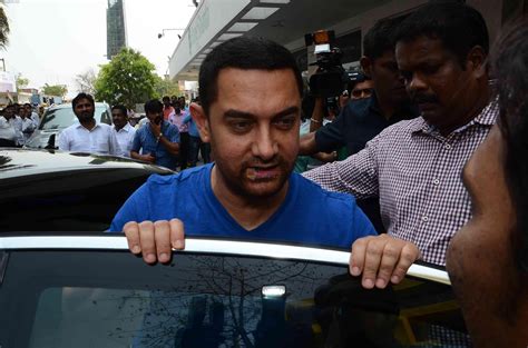 Aamir Khan Meets Raj Thackeray To Discuss On Mumbai City On 28th March