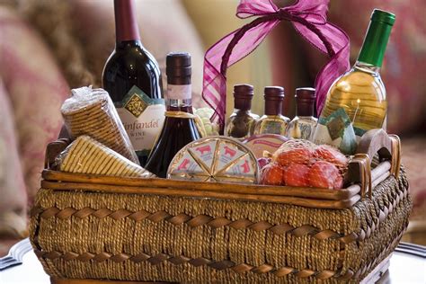 9 Top Collection Martini Gift Basket Ideas for the Cheese Addict in ...