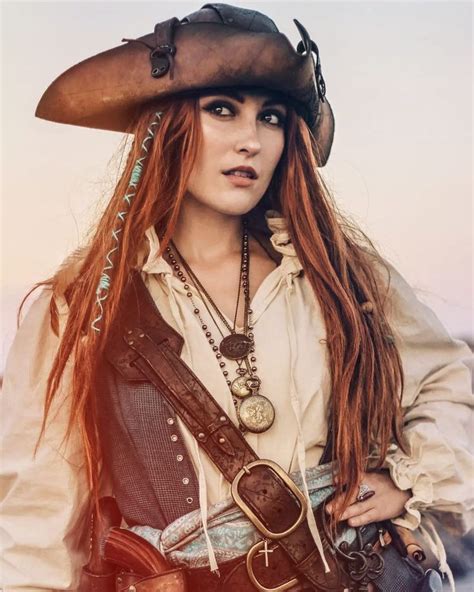 Diy Pirate Costume For Women Female Pirate Costume Costumes For Women