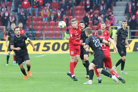 2 liga Oceny dla piłkarzy Apklan Resovii za zwycięski mecz z Widzewem