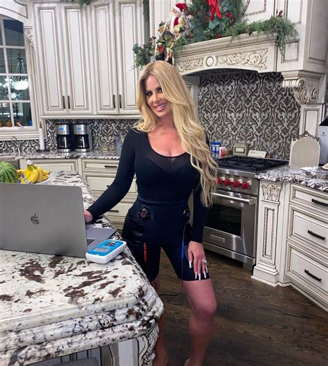 Kim Zolciak Kroy Biermann Avoiding Each Other Amid Divorce