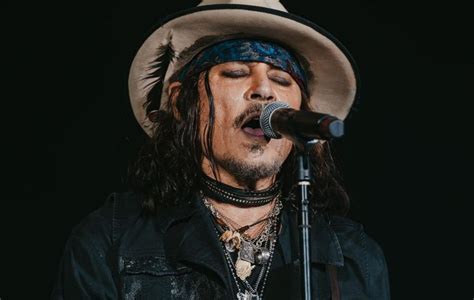 Encuentran Inconsciente A Johnny Depp En Un Hotel En Budapest