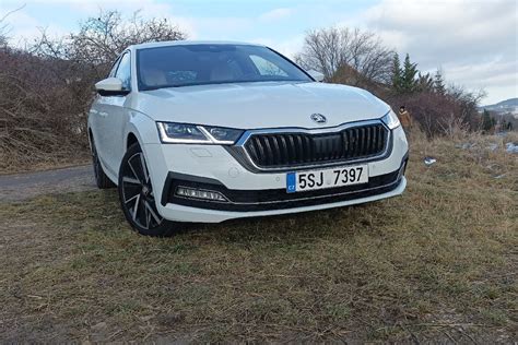 Škoda Octavia výbava a cena fDrive cz