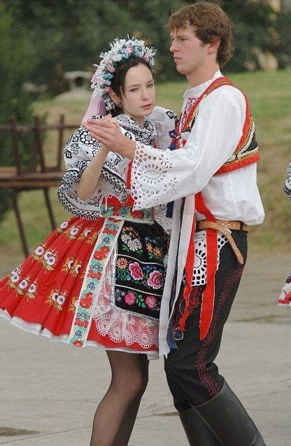 Czech traditional outfits | Folk clothing, Traditional outfits ...