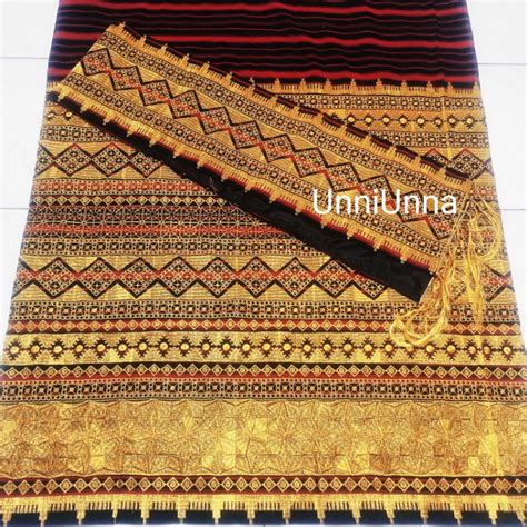 Jual Tapis Antik Nan Cantik Bordir Keliling 3 Tingkat Kain Etnik Set