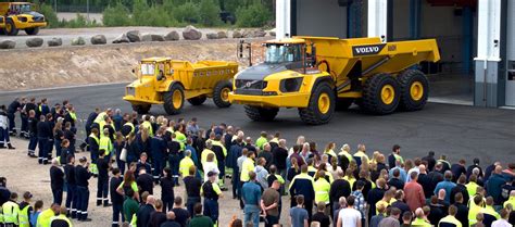 Doosan Lanza La Nueva Miniexcavadora Dx R De Toneladas