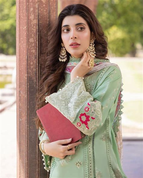 Urwa Hocane Looks Radiant In Vibrant Ethnic Wear By Jade Lens