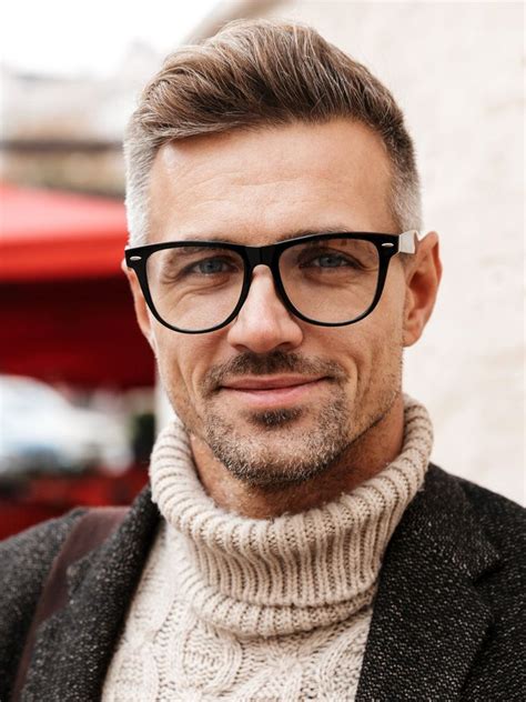 Gray Hair Dont Care 15 Fabulous Ways To Show Off Your Salt And Pepper Hair Older Mens