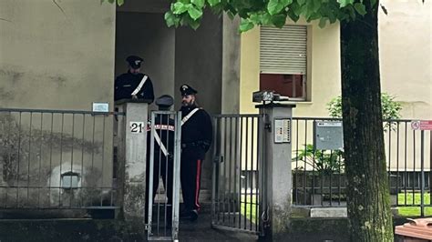 Tragedia A Parma Uccide La Moglie A Fucilate In Casa E Chiama Il 112