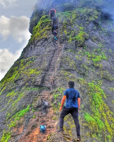 Harihar Fort Trek Ultimate Guide (2024) - Nomads of India