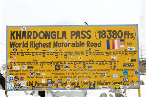 Khardung La Pass, Ladakh, India Editorial Stock Photo - Image of destinatio, travel: 101260823