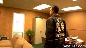 Watch Car Troubles Busty Blonde Big Tits Porn SpankBang