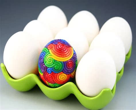 Easter Egg Art That Turns Ordinary Eggs into Eggs-traordinary Art