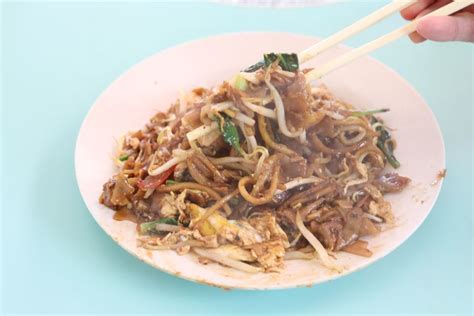 Guan Kee Fried Kway Teow Ghim Moh Char Kway Teow With Long Wait Has