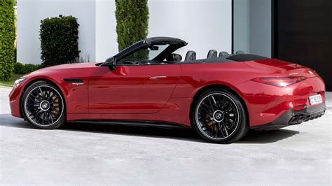 2023 Mercedes-AMG SL 63 Roadster - MotorWeek