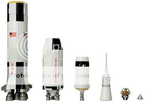 Airfix Model Kit Apollo Saturn V Space Rocket A11170