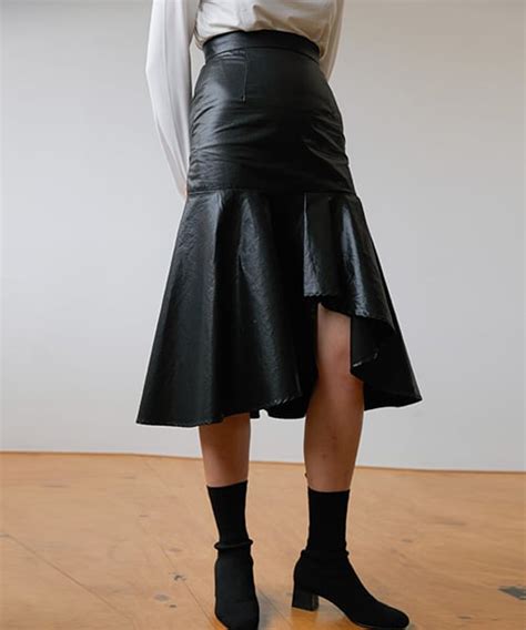 Musinsa Modernable Unbalanced Washing Flared Skirt Black