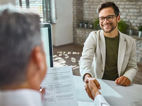 Como Se Vestir Para Uma Entrevista De Emprego O Estilo Masculino