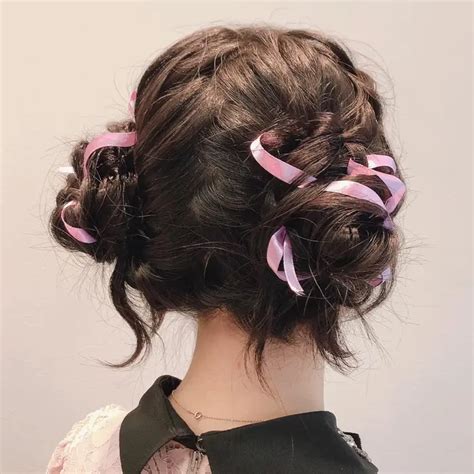 ゆるふわツインおだんご ｜色素薄い系 カラー ヘアメ職人 Unique×kenje ユニークバイケンジ 所属 のヘアカタログ