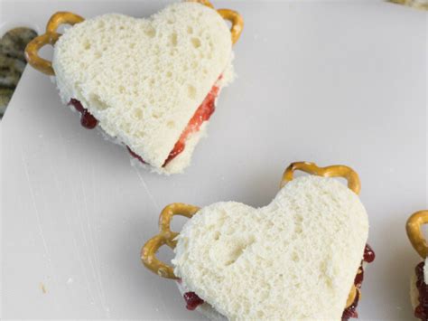 Reindeer Sandwiches - Love On A Plate Christmas