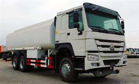 25 Cbm Sinotruk HOWO Water Spraying Truck Water Sprinkler And Water