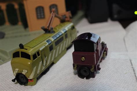 Bandai Tecs Diesel 10 Lady Thomas The Tank Engine Collection Series